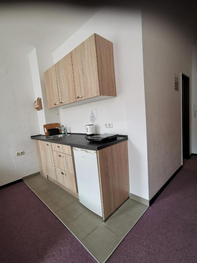 Hotel-Pension Zum Hirsch Hattersheim am Main Екстериор снимка