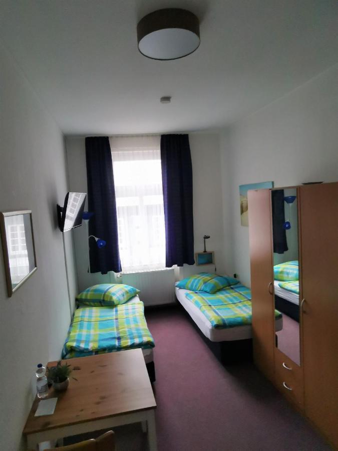 Hotel-Pension Zum Hirsch Hattersheim am Main Екстериор снимка