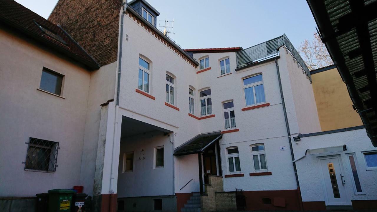 Hotel-Pension Zum Hirsch Hattersheim am Main Екстериор снимка